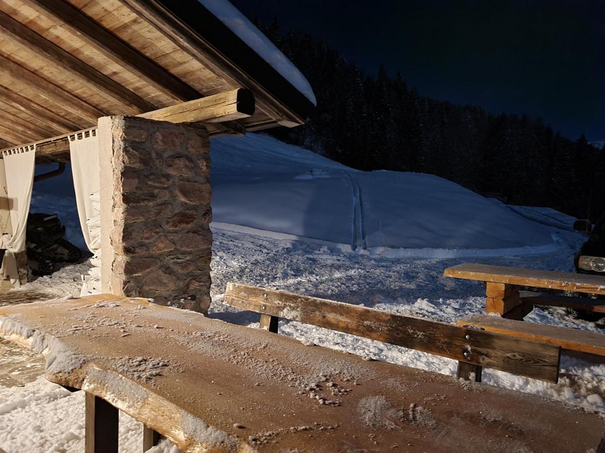 Chalet Chapeau Rar Castel Condino 外观 照片